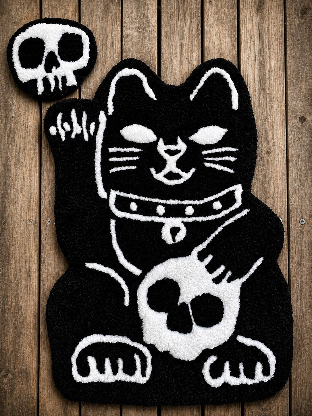 Gothic Lucky Cat tuftovaný koberec + mini lebka