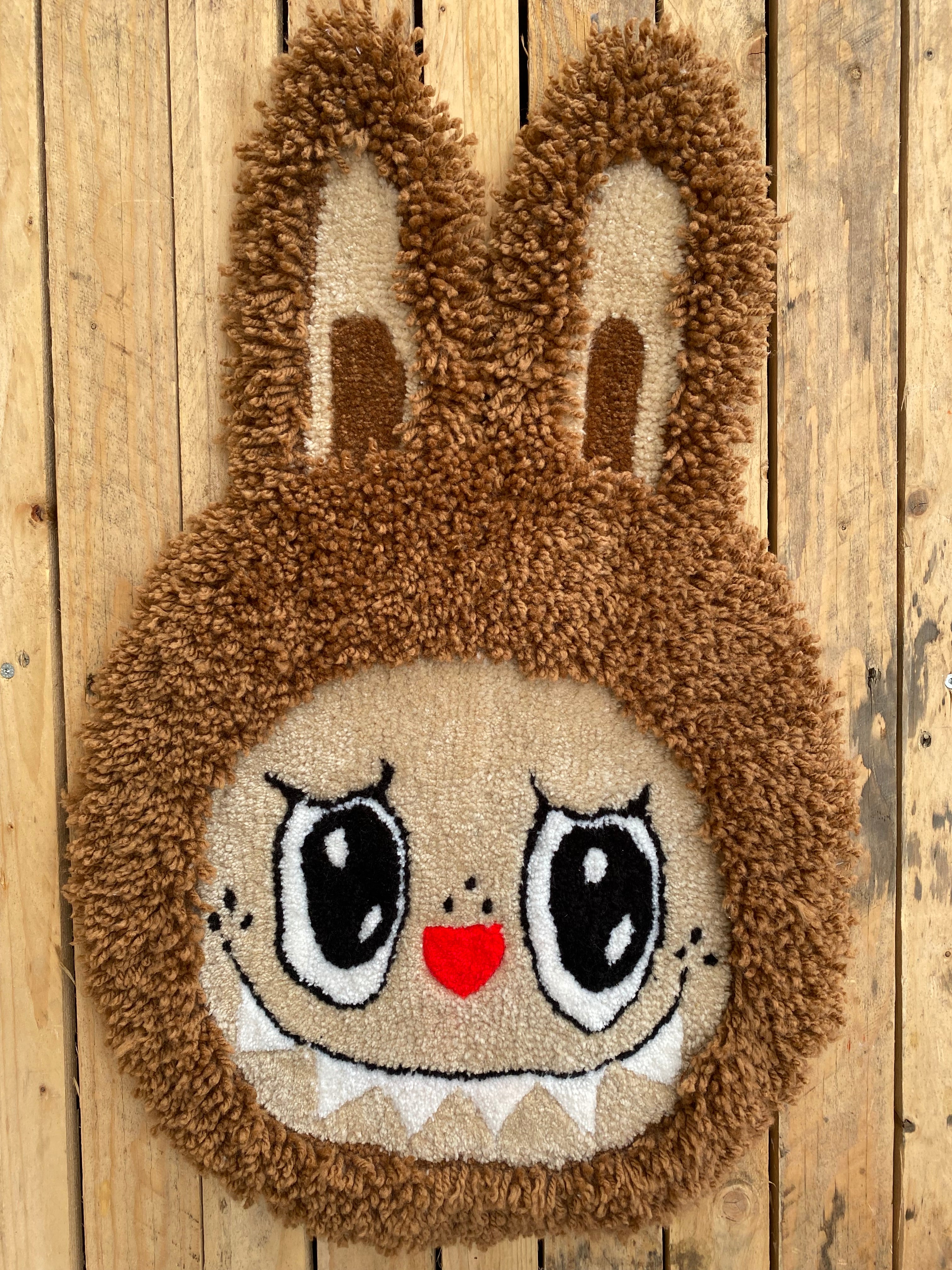Monster Bunny – ručně tuftovaný kobereček