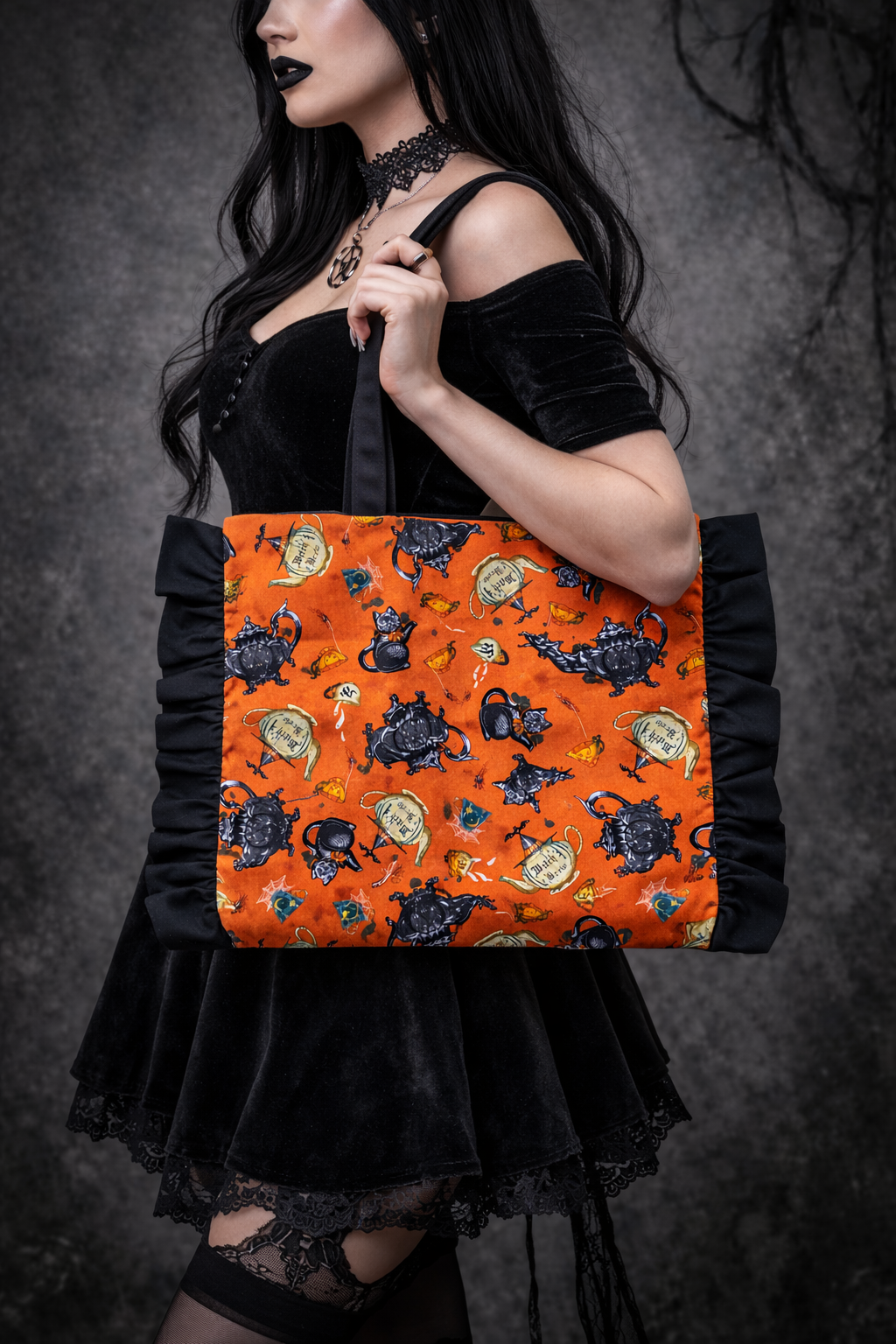 Witchy Tea Ruffle Bag – ručně šitá taška s volány