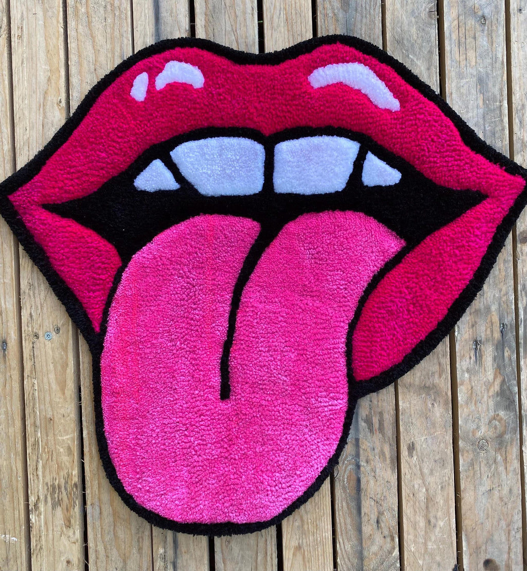 Lips & Pills – ručně tuftovaný kobereček